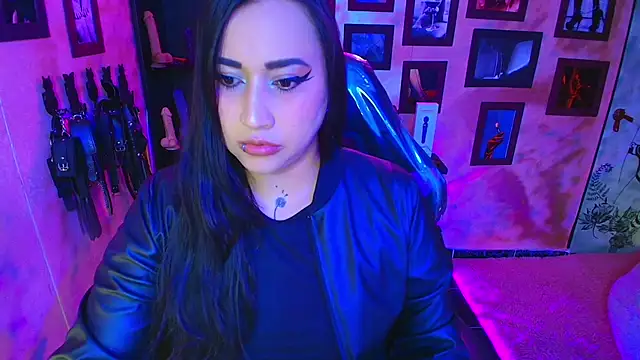 cherryy bombshelll online show from 01/15/26, 04:22