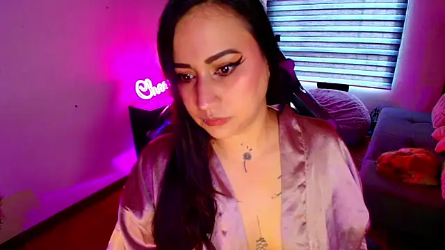 cherryy bombshelll online show from 03/18/26, 03:26