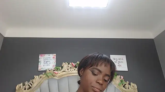 LindaBird online show from 09/10/25, 08:09