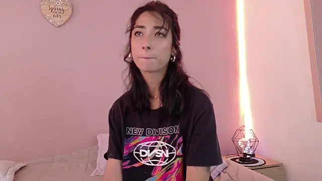 Snapshot of oishii_ambar chatting on 03/10/25, 03:41 oishii ambar online show from 03/10/25, 03:41