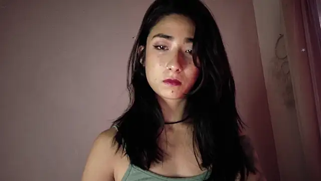 Snapshot of oishii_ambar chatting on 09/13/25, 03:01 oishii ambar online show from 09/13/25, 03:01