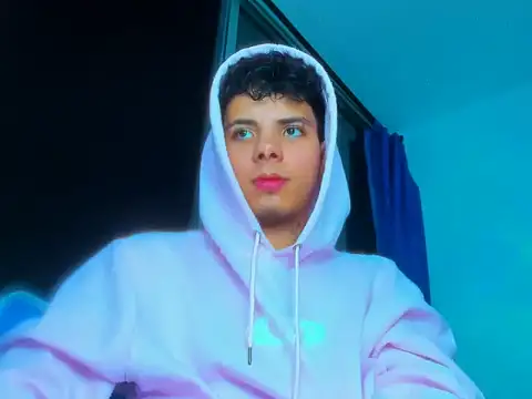 Alessandro 1610 online show from 10/25/25, 05:15