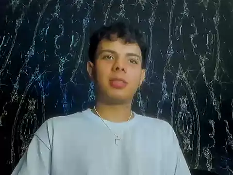 Snapshot of Alessandro_1610 chatting on 03/15/26, 03:23 Alessandro 1610 online show from 03/15/26, 03:23