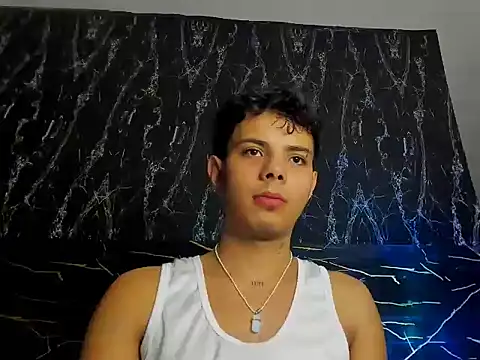 Snapshot of Alessandro_1610 chatting on 03/18/26, 03:31 Alessandro 1610 online show from 03/18/26, 03:31