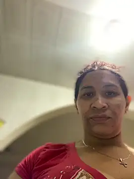 Carola-Ross online show from 10/14/25, 06:42