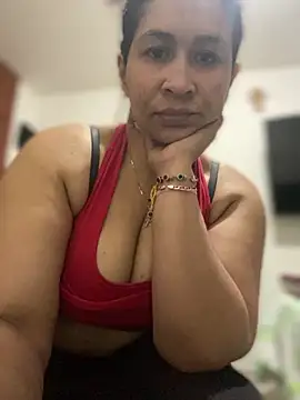 Carola-Ross online show from 04/15/26, 07:58