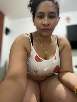 Carola-Ross online show from 04/22/26, 02:07