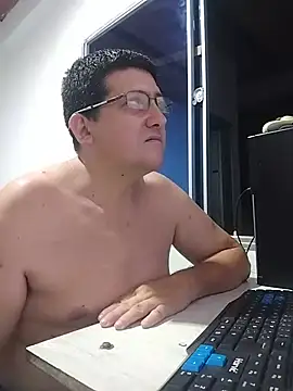 Snapshot of PECHO100 chatting on 07/26/26, 03:58 PECHO100 online show from 07/26/26, 03:58