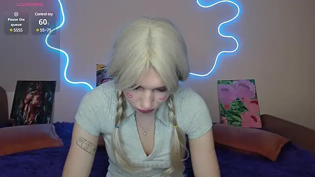 Snapshot of EvelinaLuu chatting on 02/28/25, 01:05 EvelinaLuu online show from 02/28/25, 01:05