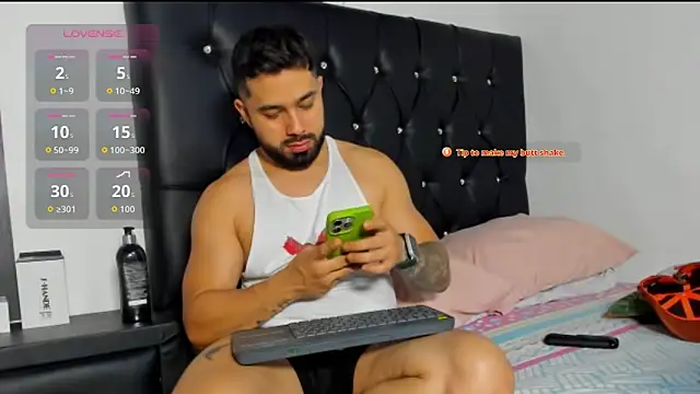 mikeblaree online show from 12/17/25, 06:47