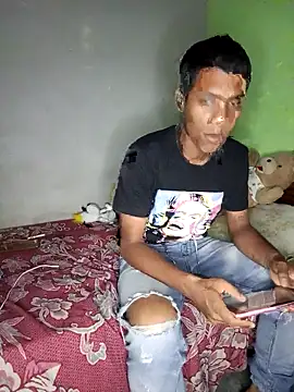 jr121221 online show from 02/20/25, 03:45