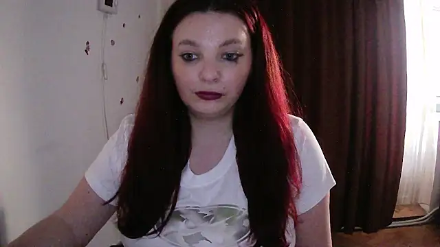Snapshot of caty33 chatting on 03/07/25, 02:56 caty33 online show from 03/07/25, 02:56