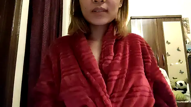 suki fruit online show from 03/09/25, 05:49