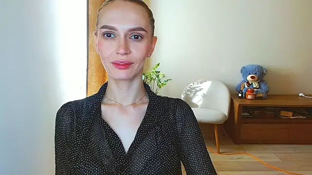 Lady Sunshine  online show from 04/13/26, 05:46