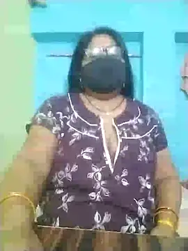 Snapshot of fuunalka chatting on 10/17/25, 08:11 fuunalka online show from 10/17/25, 08:11