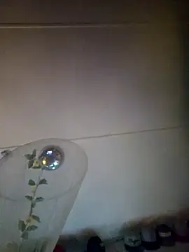 ShysluutGia online show from 09/25/25, 06:11