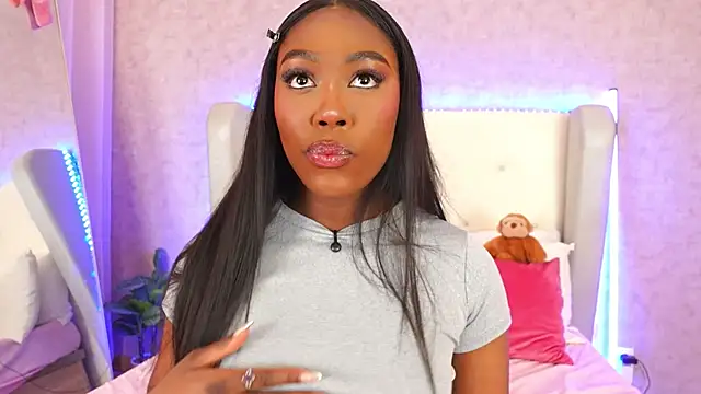 ThianaLopez online show from 04/21/26, 08:44