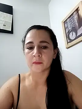 Snapshot of Alanna_11 chatting on 02/19/25, 11:25 Alanna 11 online show from 02/19/25, 11:25