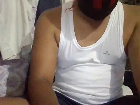 Snapshot of Mohan_Patel_35 chatting on 10/10/25, 05:12 Mohan Patel 35 online show from 10/10/25, 05:12