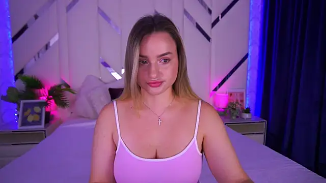 LindsieGreyy online show from 09/27/25, 06:07
