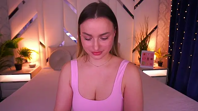 Snapshot of LindsieGreyy chatting on 02/24/26, 08:34 LindsieGreyy online show from 02/24/26, 08:34