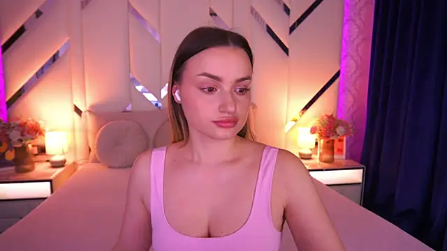 LindsieGreyy online show from 03/26/26, 07:25