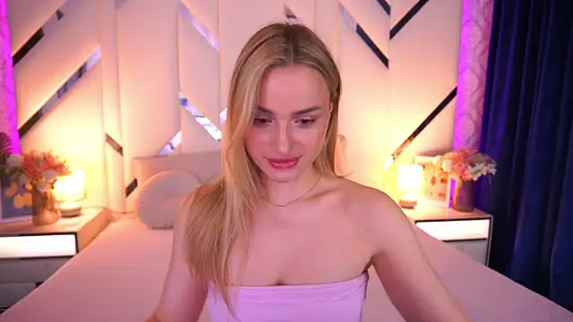 Snapshot of LindsieGreyy chatting on 05/30/26, 06:21 LindsieGreyy online show from 05/30/26, 06:21