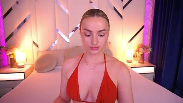 Snapshot of LindsieGreyy chatting on 06/12/26, 12:59 LindsieGreyy online show from 06/12/26, 12:59