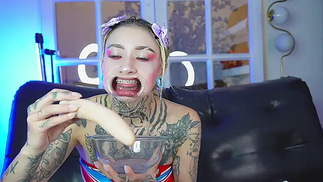 miss   angel online show from 04/01/26, 01:41