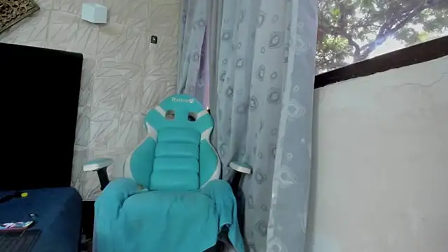 Snapshot of ChanelleJohnson_ chatting on 11/20/25, 06:51 ChanelleJohnson online show from 11/20/25, 06:51