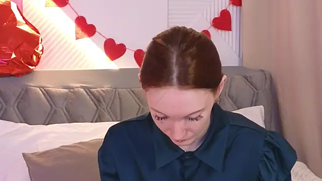 Snapshot of JoYung chatting on 02/14/25, 04:26 JoYung online show from 02/14/25, 04:26