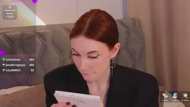 Snapshot of JoYung chatting on 03/04/25, 11:29 JoYung online show from 03/04/25, 11:29