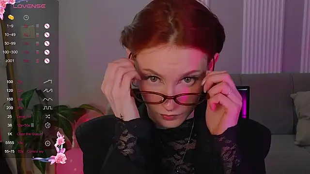 Snapshot of JoYung chatting on 09/12/25, 06:52 JoYung online show from 09/12/25, 06:52