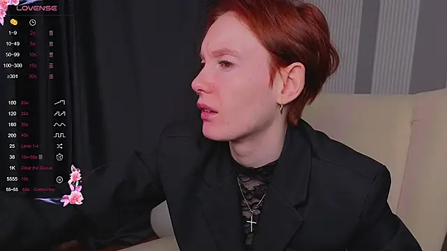 Snapshot of JoYung chatting on 09/18/25, 04:14 JoYung online show from 09/18/25, 04:14