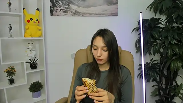 ColleenCox online show from 02/10/25, 03:10