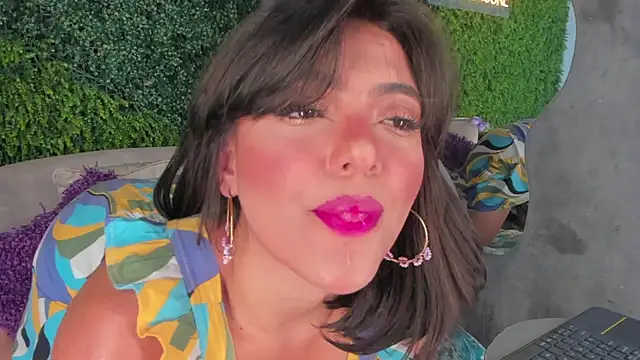 emmiily z online show from 02/12/25, 07:56