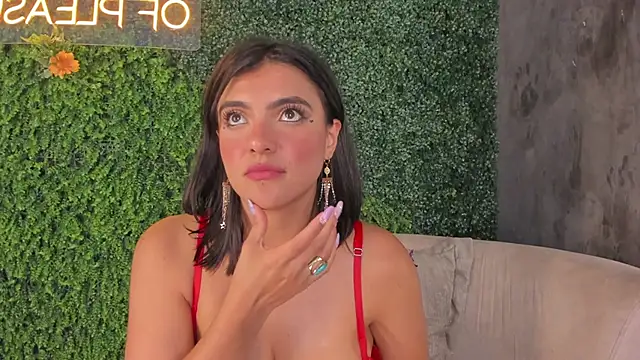 emmiily z online show from 02/26/25, 08:00