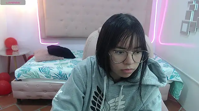 honnielane online show from 02/19/25, 12:22