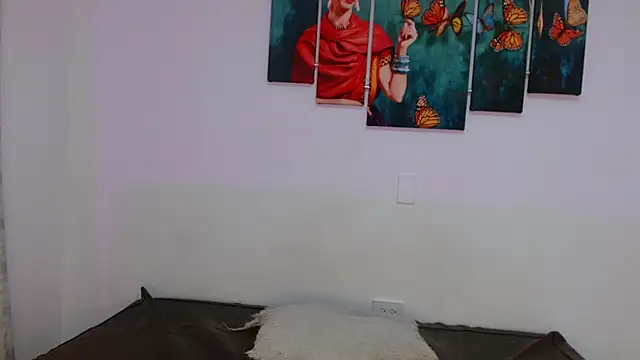 Selena fox7 online show from 02/21/25, 02:17