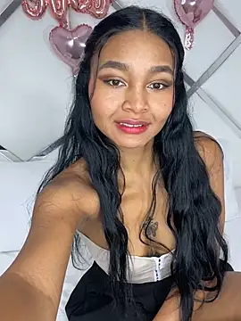 Snapshot of Lynda_Bonnie chatting on 02/22/25, 12:19 Lynda Bonnie online show from 02/22/25, 12:19