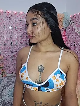 Lynda Bonnie online show from 02/03/26, 03:06