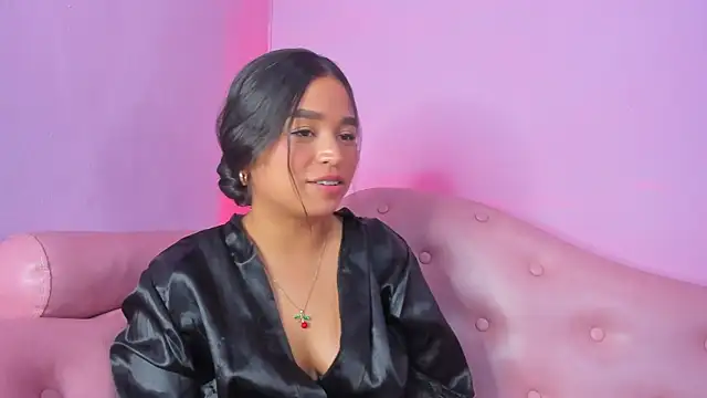 Snapshot of _JuliSweet_ chatting on 09/23/25, 12:13  JuliSweet  online show from 09/23/25, 12:13