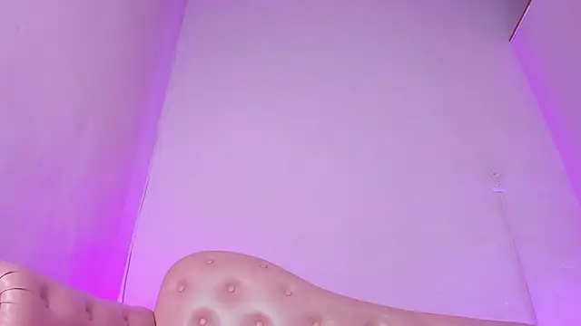 Snapshot of _JuliSweet_ chatting on 10/01/25, 12:22  JuliSweet  online show from 10/01/25, 12:22