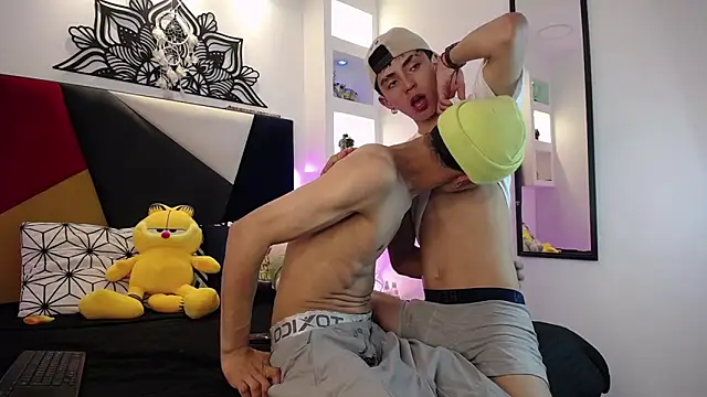 Snapshot of MaikyCooper chatting on 03/08/25, 01:03 MaikyCooper online show from 03/08/25, 01:03