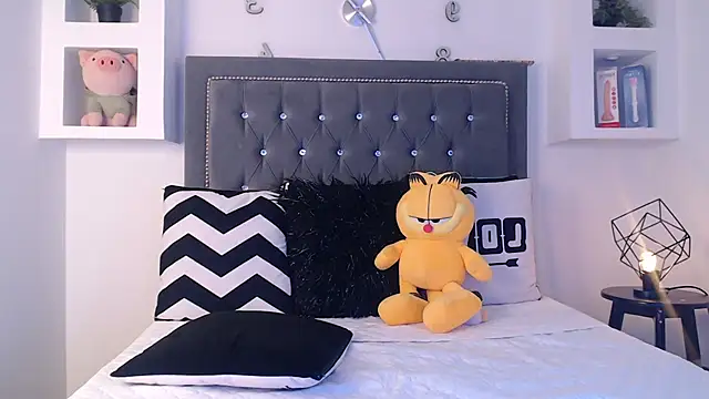 Snapshot of MaikyCooper chatting on 03/13/25, 09:43 MaikyCooper online show from 03/13/25, 09:43