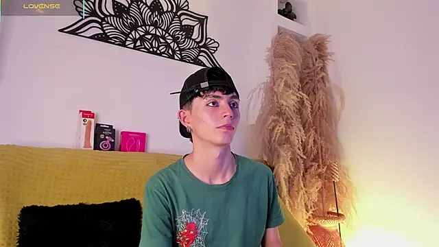 Snapshot of MaikyCooper chatting on 09/30/25, 08:25 MaikyCooper online show from 09/30/25, 08:25