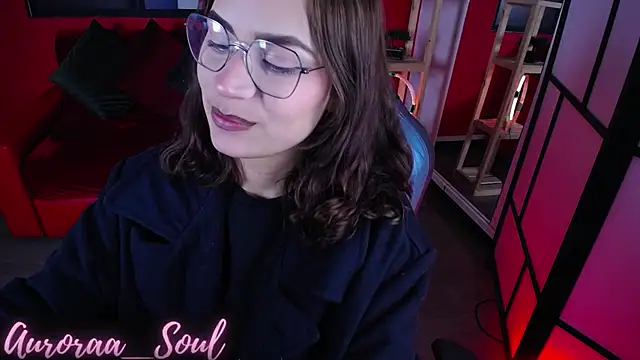 Snapshot of Auroraa_soul chatting on 10/15/25, 12:49 Auroraa soul online show from 10/15/25, 12:49