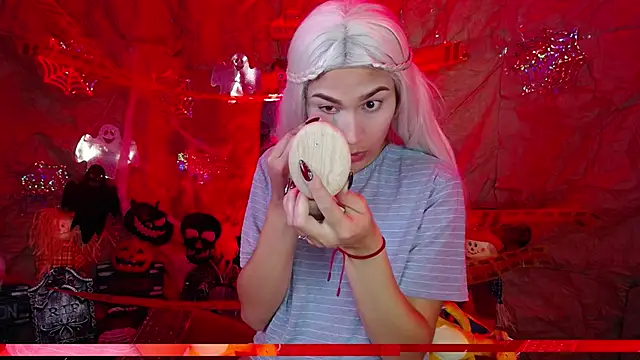 Snapshot of Auroraa_soul chatting on 10/24/25, 01:18 Auroraa soul online show from 10/24/25, 01:18