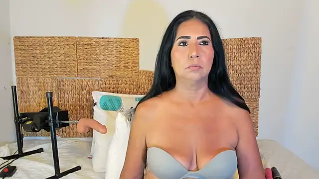 Snapshot of Jackiehmilf52 chatting on 06/15/26, 01:35 Jackiehmilf52 online show from 06/15/26, 01:35