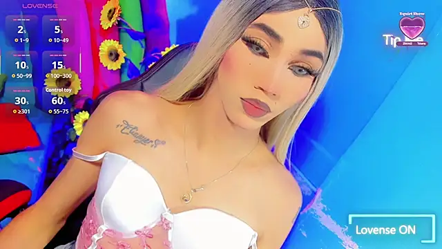 emelly horny  online show from 09/11/25, 07:14